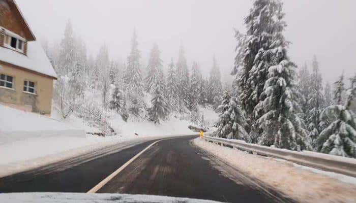 Minus 32 de grade Celsius la staţia meteo din Munţii Pietrosul Rodnei, situată pe Vârful Iezer