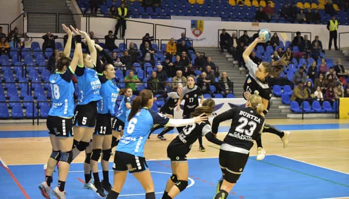 Fără emoţii. CS Activ Prahova Ploieşti-Naţional Râmnicu Vâlcea 26-18 (13-6)