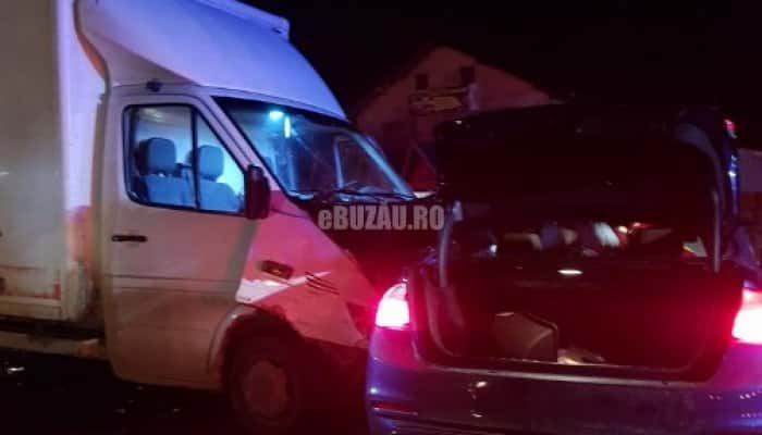 Accident grav provocat de un polițist de la Rutieră, duminică dimineață, pe DN 1B Ploiești - Buzău