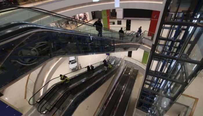 CORONAVIRUS | Retailerii cu magazine în mall-uri suspendă contractele de închiriere și contractele de muncă ale angajaților