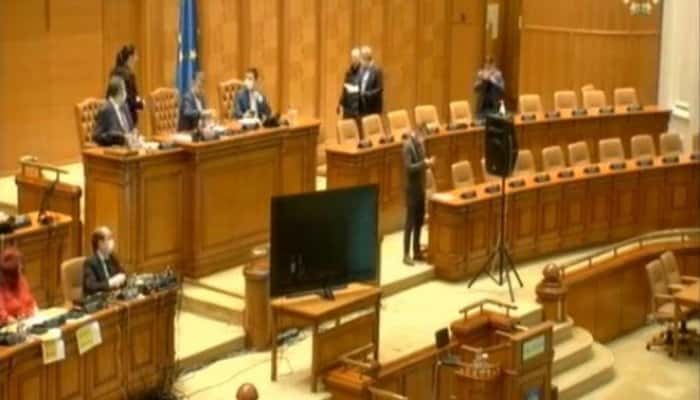 PNL a atacat la CCR legile PSD privind rambursarea creditelor și supendarea plății la utilități