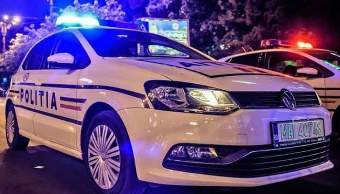 Scandal în mijlocul străzii. Un polițist și un jandarm au fost luați la bătaie de un grup de petrecăreți