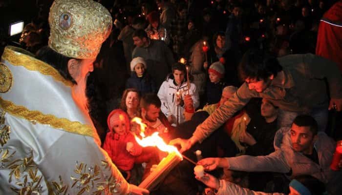 Biserica Ortodoxă despre decizia fără precedent a IPS Teodosie de a oferi Lumină în această noapte: Este asumată integral doar de ierarh 