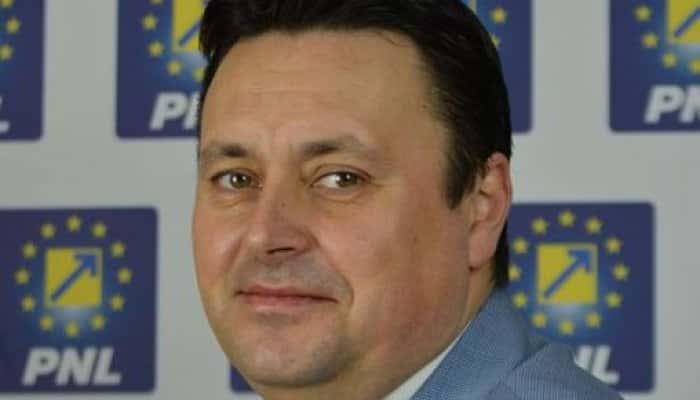 Andrei Volosevici: &quot;Guvernul a aprobat gratuitatea elevilor pentru serviciile publice de transport. Îmi exprim speranța că și la Ploiești va fi pusă în aplicare această Ordonanță&quot;