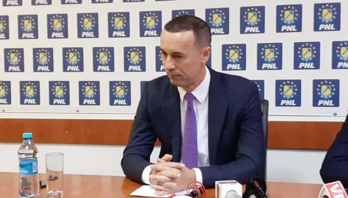 Iulian Dumitrescu solicită măsuri urgente din partea CJ Prahova pentru centrele sociale, după apariţia unor noi focare COVID