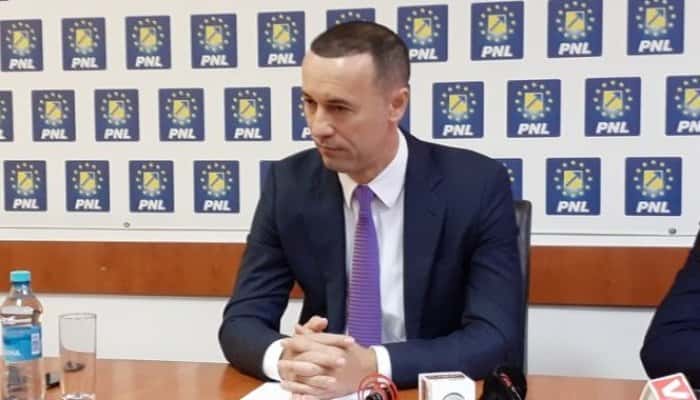 Iulian Dumitrescu, candidatul PNL - USR - PLUS la conducerea CJ Prahova: „«Adio, PSD» va însemna şi «Stop poluării»”