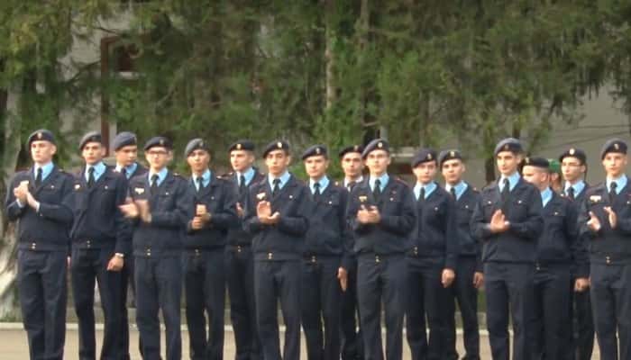 CORONAVIRUS | Colegiul Militar Breaza, două şcoli şi patru grădiniţe din Prahova trec pe scenariul roşu din cauza unor infectări