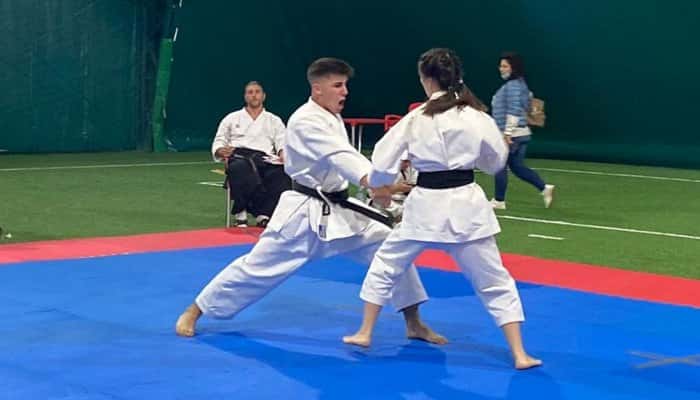 9 medalii pentru sportivii de la CSM Ploieşti la Cupa Oraşului Tecuci la karate tradiţional