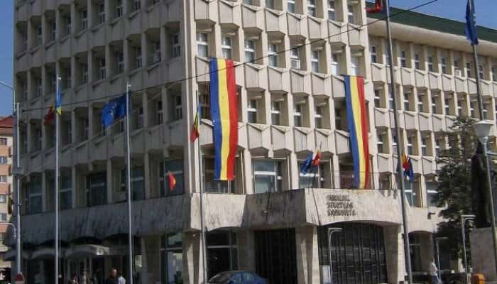 Recompense pentru peste 1.000 de elevi din Dâmbovița cu performanțe școlare deosebite