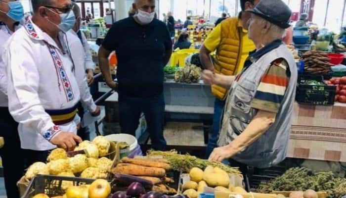 Ministrul Agriculturii şi Dezvoltării Rurale, Adrian Oros: Toţi producătorii agricoli de produse româneşti vor avea în continuare acces în pieţe