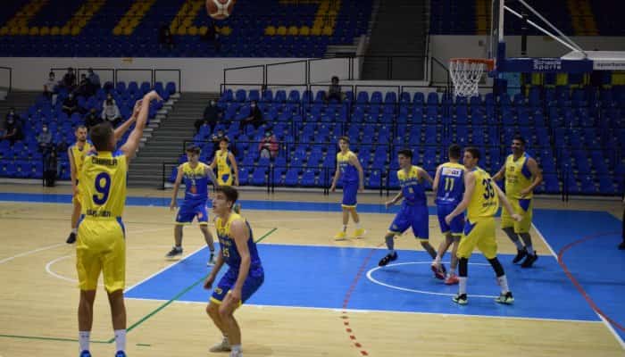 Victorie facilă. CSM Ploieşti- CSU Sibiu 2 89-66