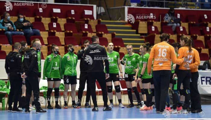 O repriză la despărţirea de Liga Florilor. CS Activ Prahova Ploieşti-CS Gloria 2018 Bistriţa Năsăud 29-41 (20-19) 