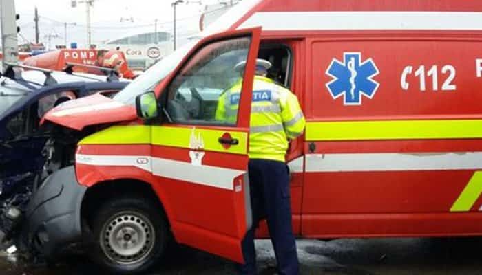 Ambulanță SMURD implicată într-un accident, la Buzău