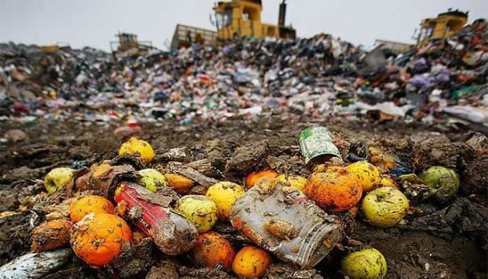 Peste două miliarde de tone de alimente rămân neconsumate la nivel mondial, o cantitate aproape dublă faţă de estimările anterioare.