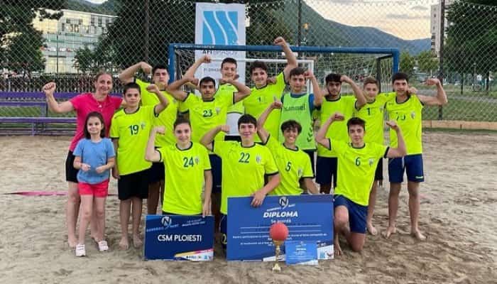 Juniorii B de la CSM Ploieşti s-au calificat pentru Turneul Final al campionatului de Beach Handball