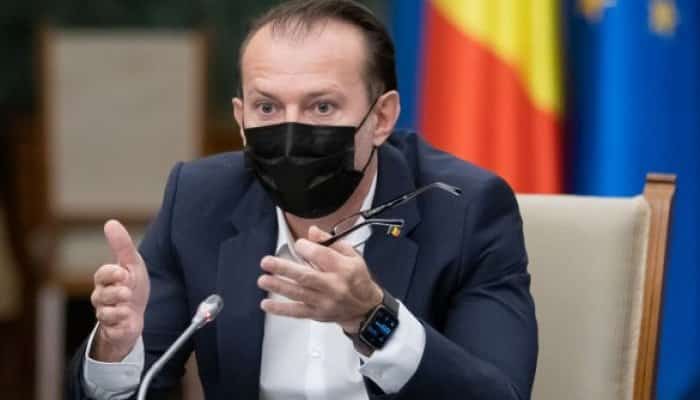 „Cred că în România mai avem onoare. Cînd ai ieșit în stradă împotriva lui Liviu Dragnea care și-a dat jos propriul guvern, când depui moțiune împotriva propriului guvern, poate o demisie de onoare....”, a spus Florin Cîțu la finalul ședinței PNL în care a obținut un vot de susținere in unanimitate la Palatul Victoria. 