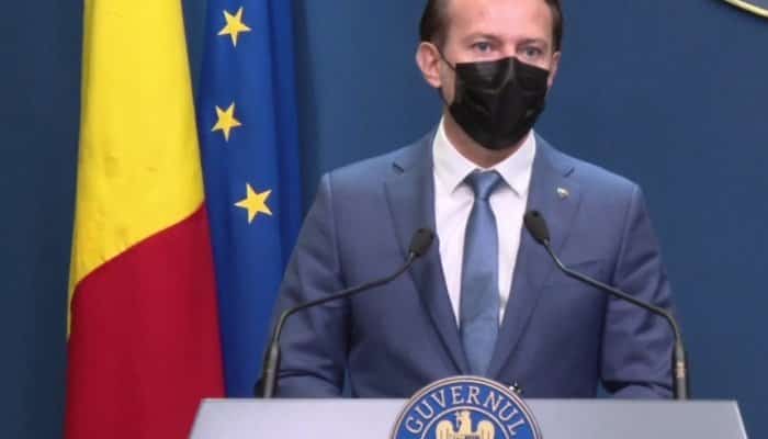 Florin Cîţu a confirmat miercuri că a trimis la Preşedinţie demisiile depuse cu o zi în urmă de miniştrii USR PLUS. Demisiile şi interimatele devin efective după ce preşedintele Klaus Iohannis semnează decretele în acest sens, care apoi sunt publicate în Monitorul Oficial.