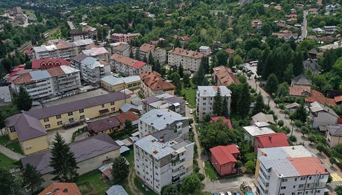 Bilanțul în funcție de care se decid restricțiile valabile în următoarele zile: 17 localități din Prahova în SCENARIUL ROȘU // Peste 6 cazuri active la mie, la Slănic // Incidență de aproape 9 la mie la Gura Vadului