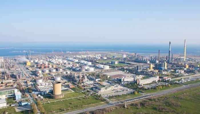 Rompetrol Rafinare anunță că lucrările de reparație din rafinăria Petromidia Năvodari sunt aproape finalizate