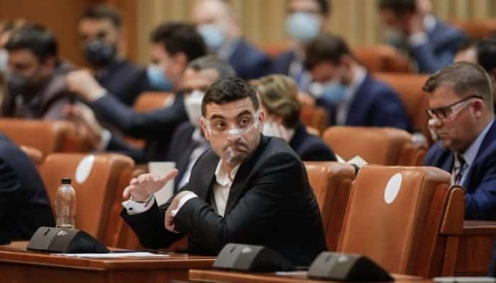 George Simion susține că parlamentari AUR ar fi fost contactați de lideri PNL pentru a negocia votul la moțiunea de cenzură