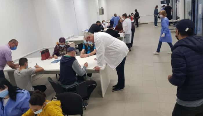 MARATONUL VACCINARII | Peste 500 de oameni s-au vaccinat până acum la maratonul organizat în Ploieşti