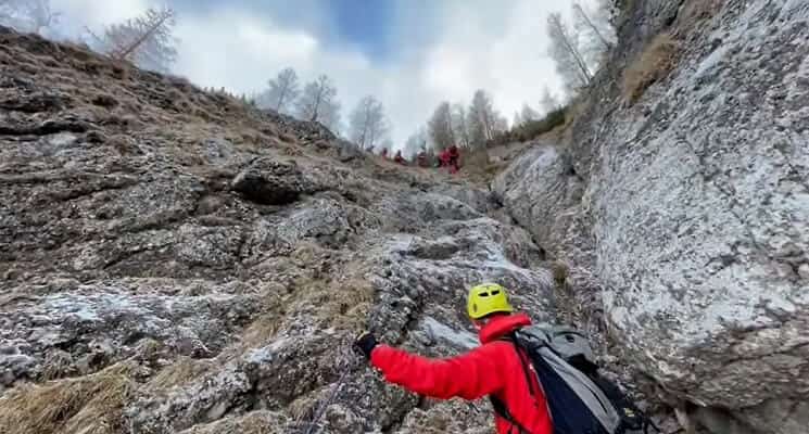 VIDEO Un bucureștean de 47 de ani și-a pierdut viața în Bucegi. Misiune de opt ore a salvamontiștilor pentru recuperarea trupului neînsuflețit