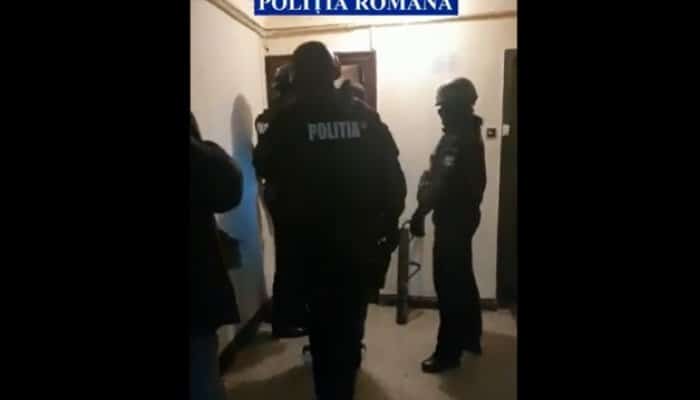 VIDEO PRAHOVA: Minori audiați într-un dosar de viol. Victima ar fi, și ea, doar o adolescentă