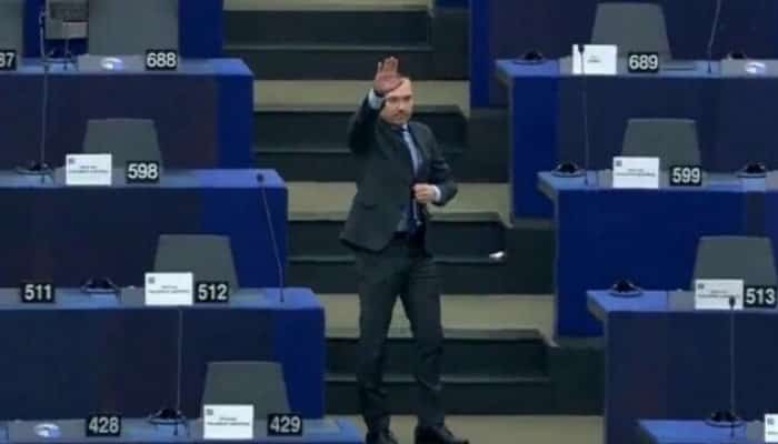 Un eurodeputat bulgar a făcut salutul nazist în Parlamentul European