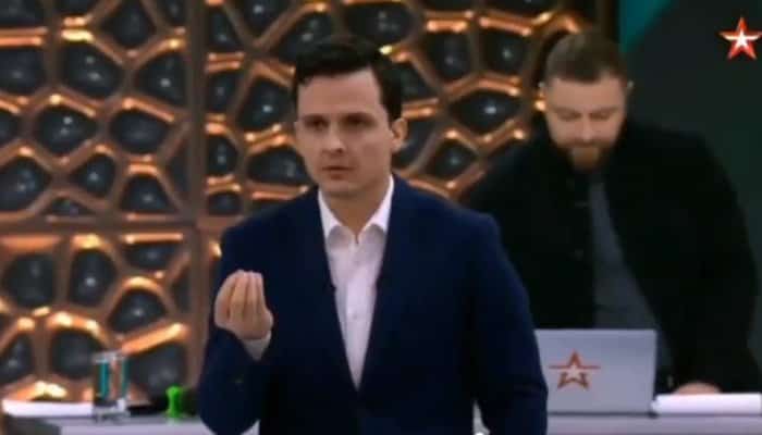 Mascaradă la televiziunea rusă! Un moderator a sărit ca ars după ce un invitat a afirmat că soldaţii ruşi mor în războiuldin Ucraina