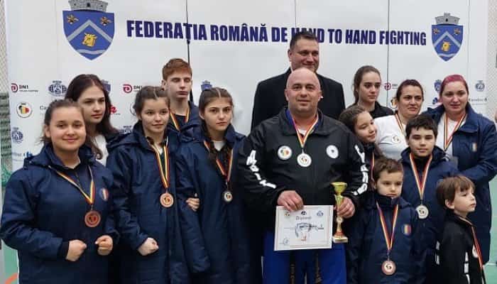 Locuri pe podium pentru jandarmul prahovean Mădălin Tănase și copiii de la CS Ambiţia Mădălin