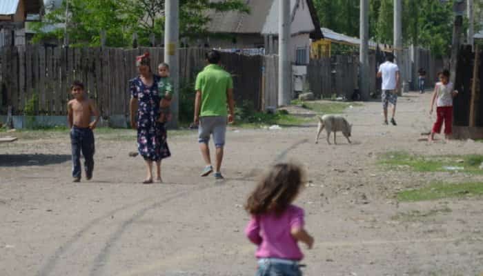 Asfaltare din fonduri europene pe trei străzi din cartierul Mimiu