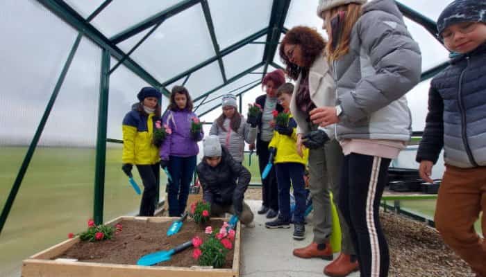 FOTO &amp; VIDEO | Azi a avut loc prima lecţie interactivă în sera didactică de la Grădina Botanică Bucov