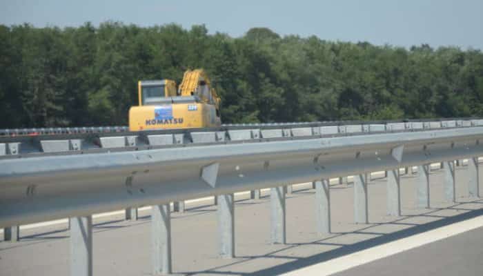 Autostrada Soarelui se închide pe un sens, în următoarele şapte nopţi