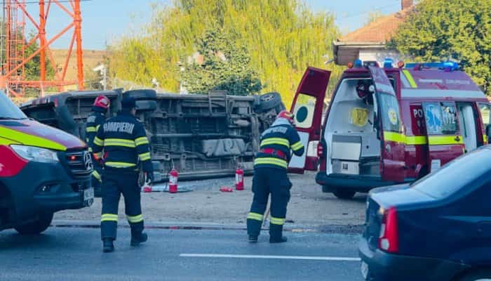 FOTO. Grav accident rutier în județul Galați. 15 persoane au ajuns la spital