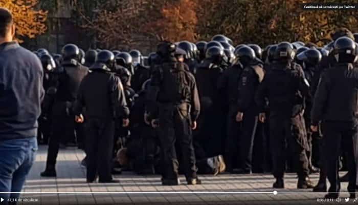 FOTO. Proteste anti-război în Rusia. Peste 150 de persoane au fost reținute, jumătate dintre ele în Novosibirsk