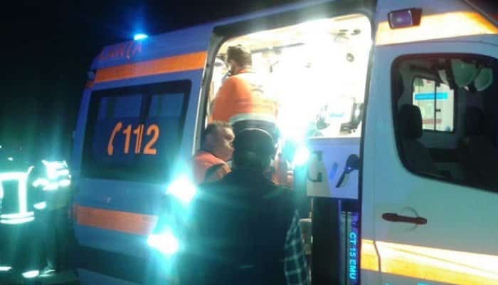 ambulanta noaptea accident căruță dn72