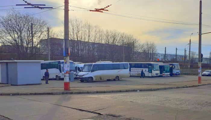 Consiliul Judeţean lansează licitaţia pentru transport între localităţile din Prahova. Ce obligaţii vor avea operatorii