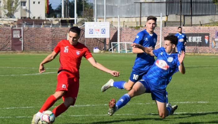 Liga a III-a, Seria a V-a. Etapa favorabilă pentru echipele prahovene