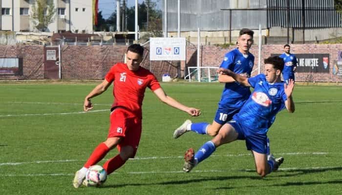 Liga a-III-a, Etapa a XII-a. CS Blejoi urcă la munte