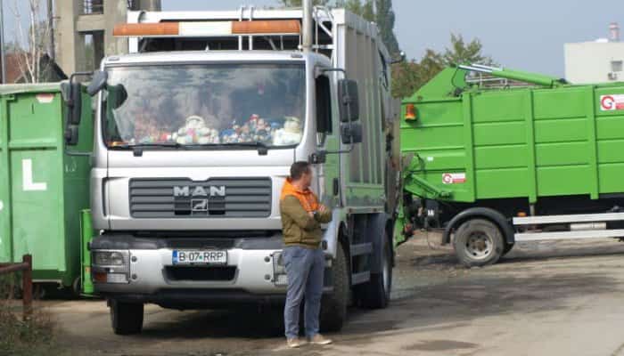 Rosal vrea mai mulţi bani pentru ridicarea gunoaielor din Prahova