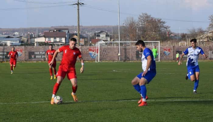 Liga a III-a, Etapa a XV-a. Vine vacanța pe primele locuri