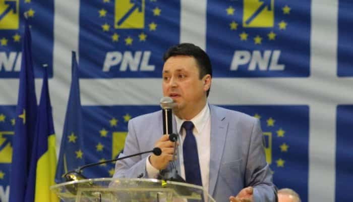 Explicaţiile oficiale ale PNL Prahova despre decizia de suspendare a lui Andrei Volosevici