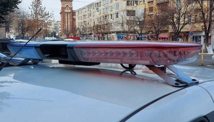 Poliţia încearcă să dea de urmele unor hoţi care au furat aur în valoare de 9.000 de lei din casa unui ploieştean