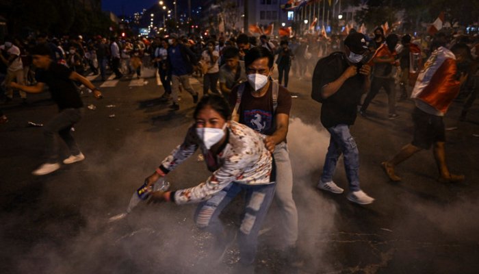 Președinta din Peru, anchetată pentru genocid după ce 40 de persoane au murit în timpul unor proteste