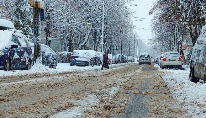 Câte utilaje ar trebui să aibă operatorul de deszăpezire din Ploieşti, conform caietului de sarcini de la licitaţie