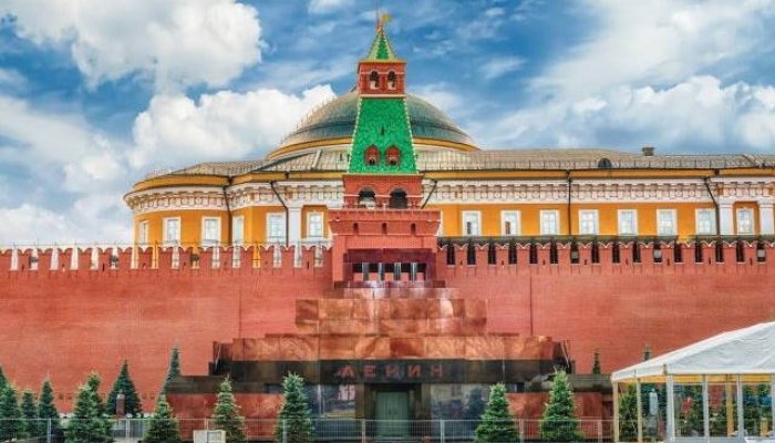 Un rus băut a încercat să fure trupul lui Lenin din mausoleul din Moscova