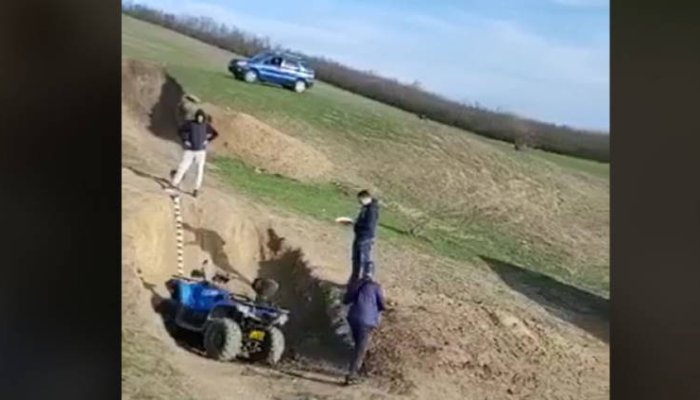 Un bărbat de 32 de ani a murit într-un accident, strivit de propriul ATV