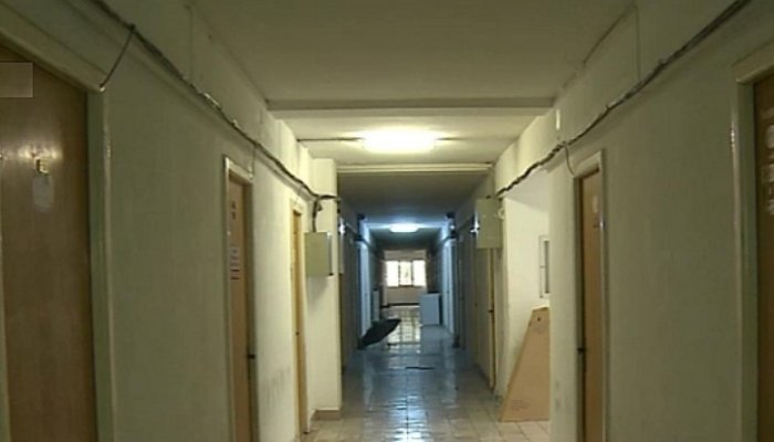 Student găsit mort în camera de cămin în urma unei supradoze de droguri