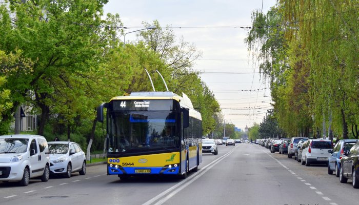 Rute ocolitoare, trasee scurtate și stații temporar suspendate, miercuri 10 mai, în zona Monumentului Vânătorilor de la Gara de Sud