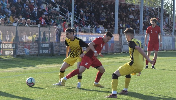 Liga a III-a, baraj promovare. Priviri, atente, către adversari